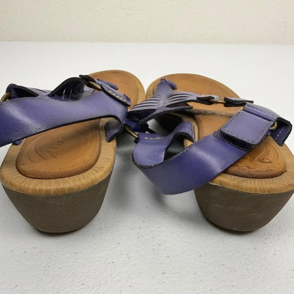 Clarks purple thong